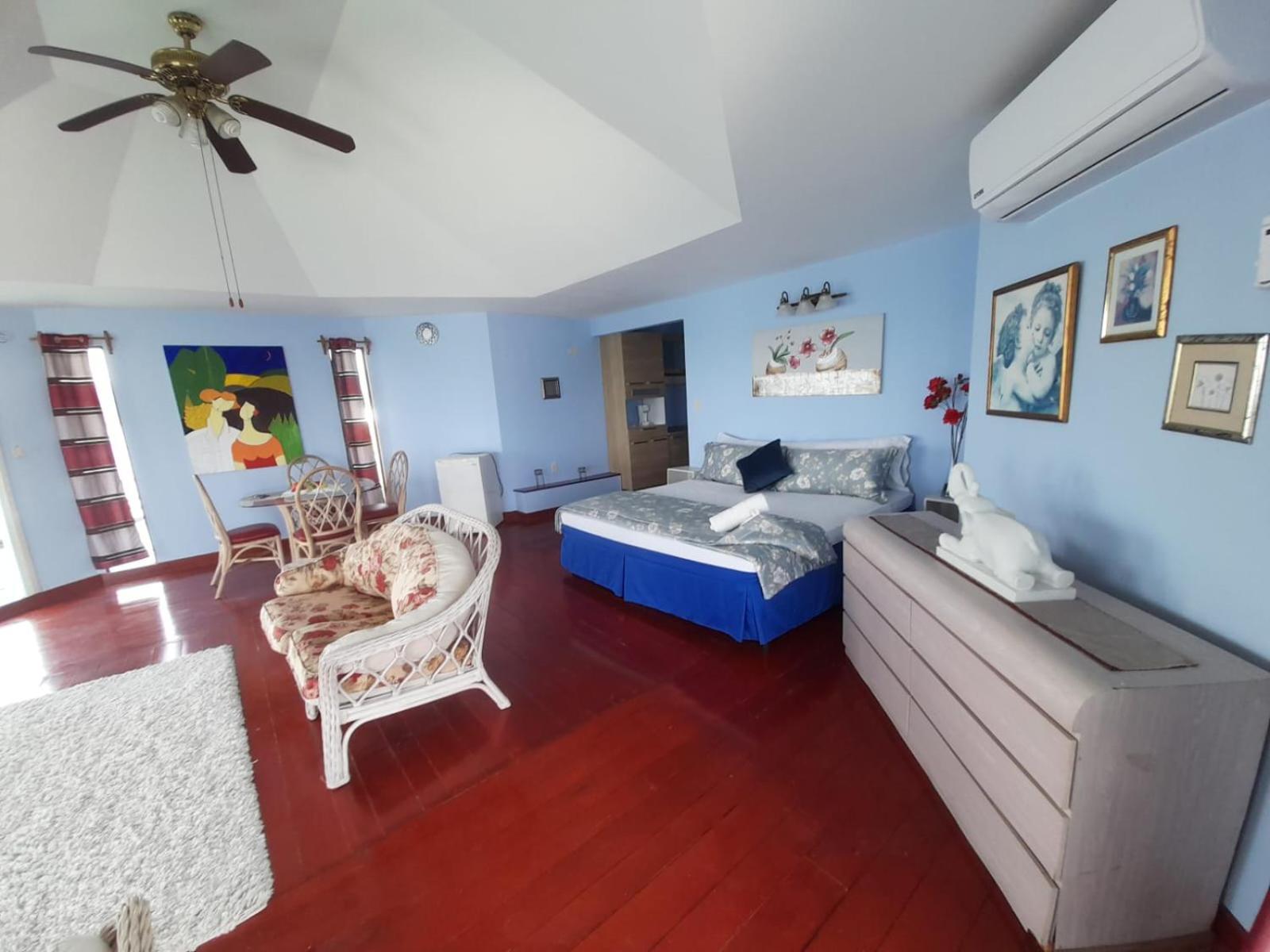 Hotel El Delfin Lívingston المظهر الخارجي الصورة