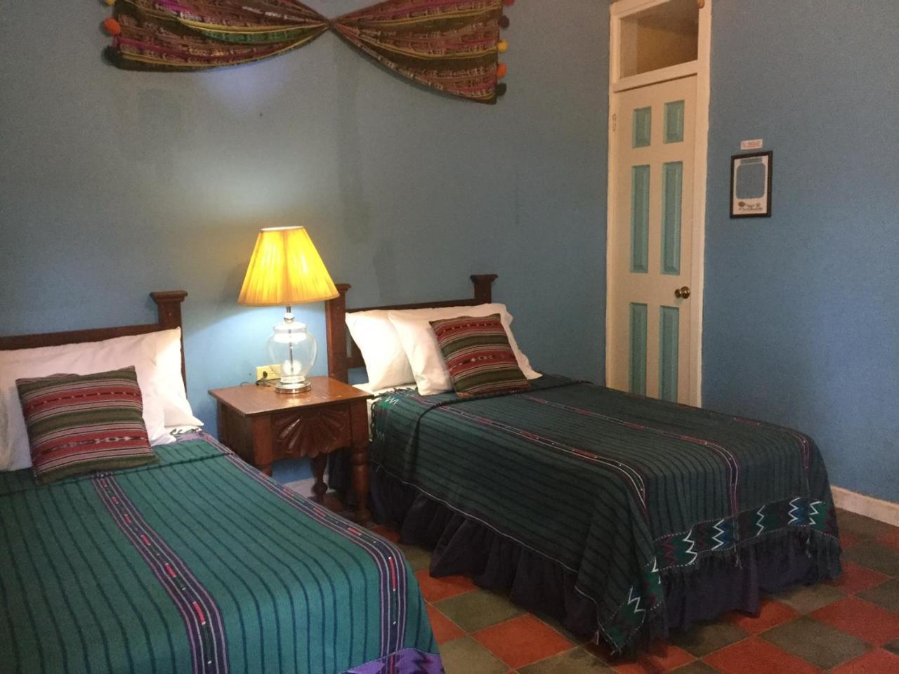Hotel El Delfin Lívingston المظهر الخارجي الصورة
